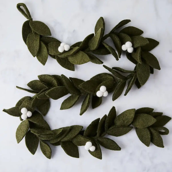 Felt Mistletoe Garland Regular Global Goods Partners   